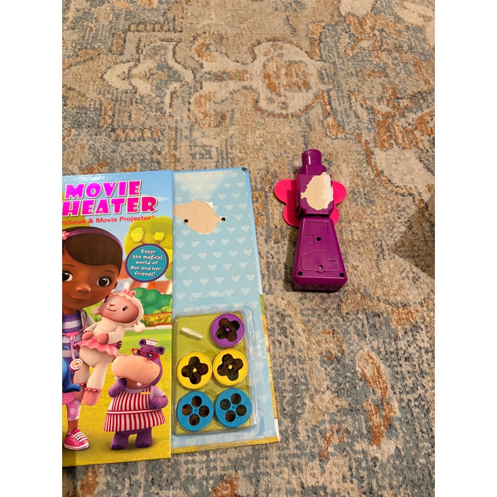 Disney Doc McStuffins Movie Theater Storybook & Movie Projector Set & Discs - Picture 3 of 7
